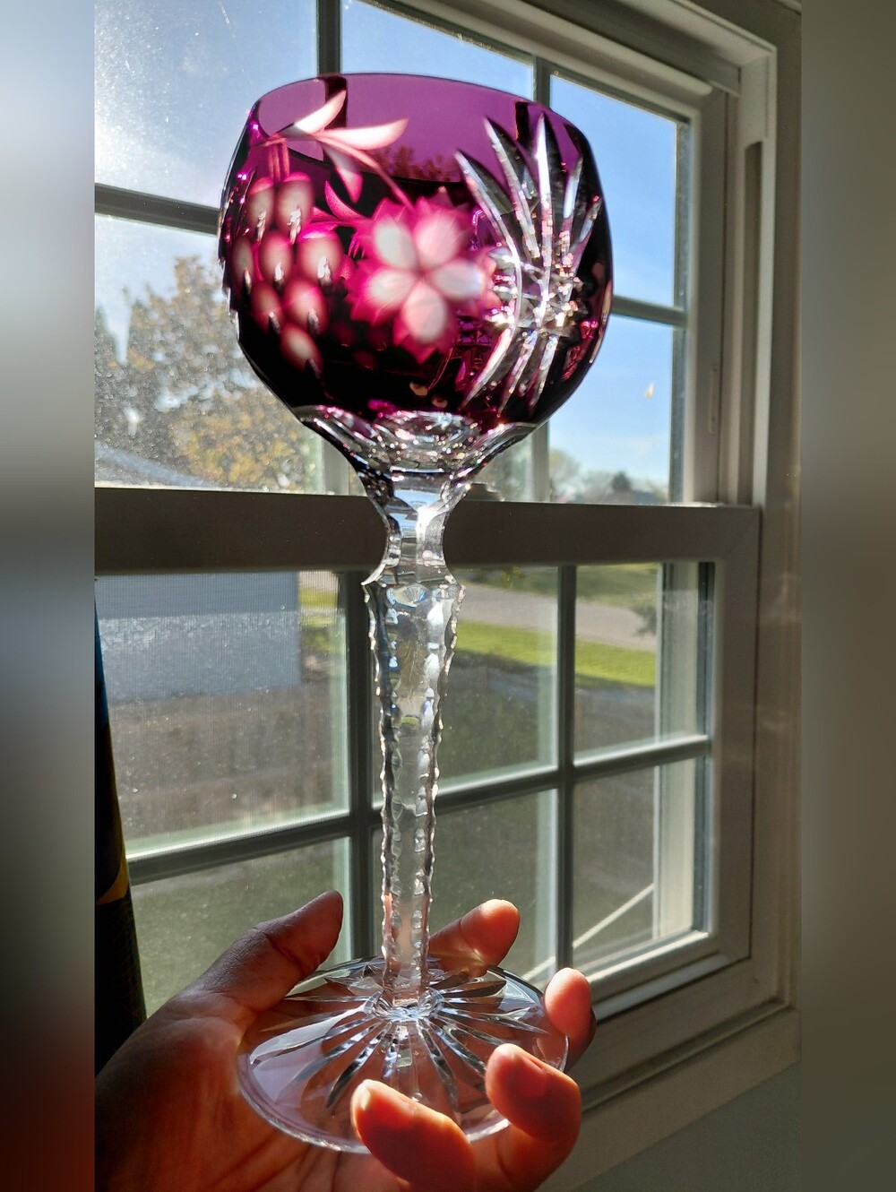Cut-to-Clear Amethyst Wine Glass